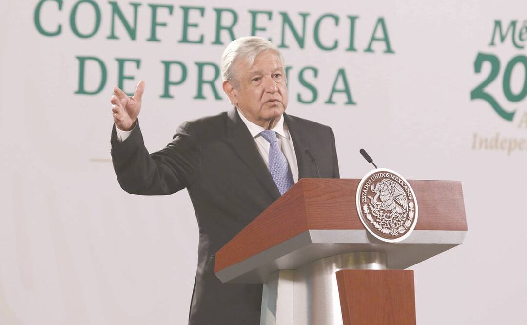 En su conferencia de prensa, el Presidente dio a conocer que se hará una revisión completa de la seguridad de la Línea 12. Foto: Carlos Mejía/El Universal.