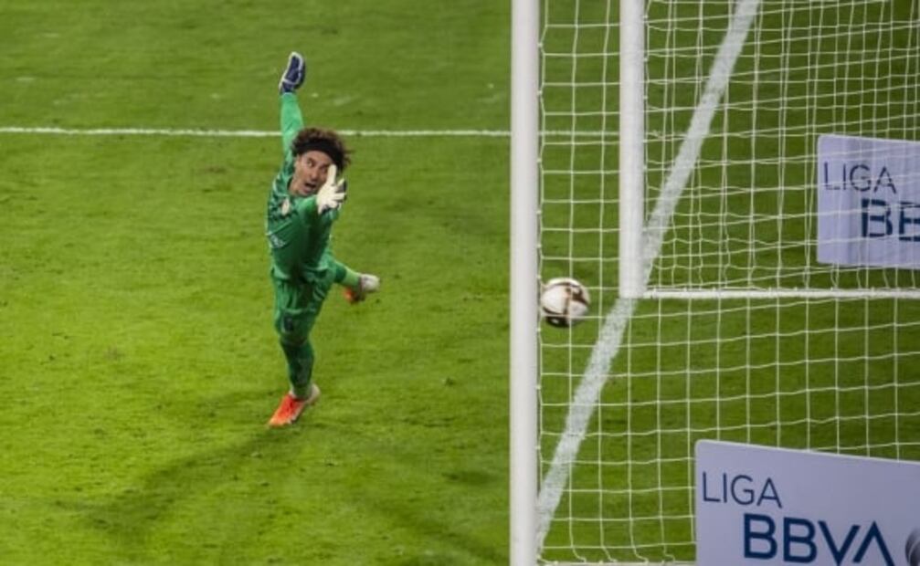 Así fue el gol de chilena de Rogelio Funes Mori sobre el América