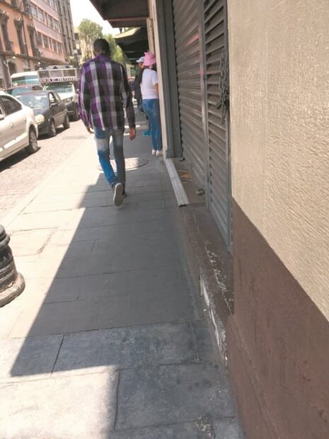 Surge mercado negro de certificados de vacunación anti-Covid