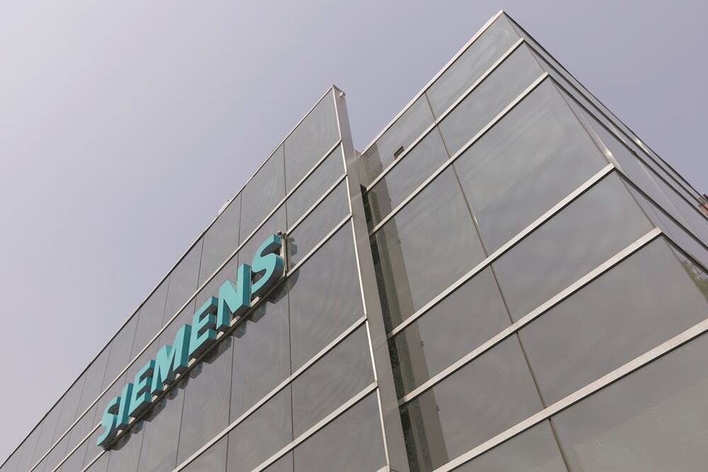 Contribución. La alemana Siemens ha generado 7 mil empleos directos y 80 mil indirectos en México. ARCHIVO EL UNIVERSAL