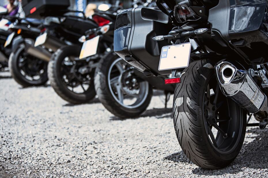 Los motociclistas deberán cumplir con numerosas reglas. Foto: Freepik
