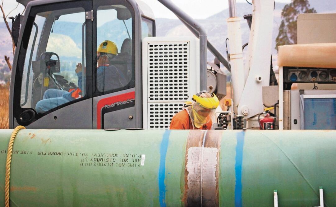 Earlier this year, President López Obrador vowed to respect contracts signed under the previous administration - Photo: Eduardo Trejo/EL UNIVERSAL