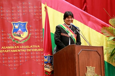 Juez anula acta de nacimiento de supuesto hijo de Evo Morales