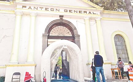 “Hay alegría y tristeza”, dicen en reapertura de panteones