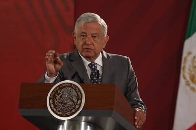 AMLO pide a editorial dar informe sobre venta de su libro