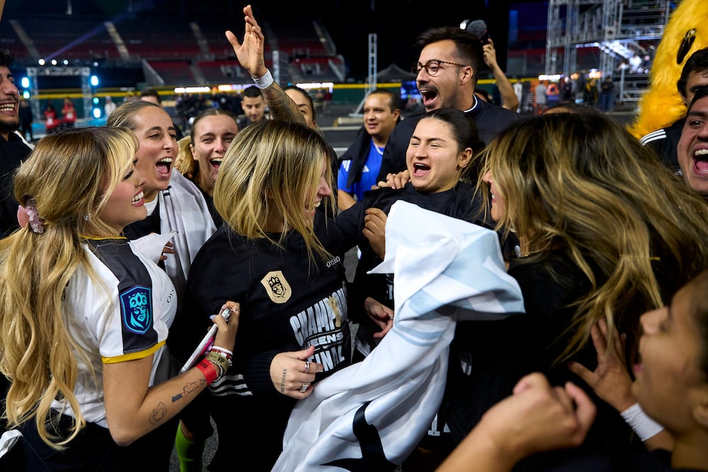 Pío FC levanta el título de la Queens Cup con una final de locura - Foto: Cortesía Queens Cup