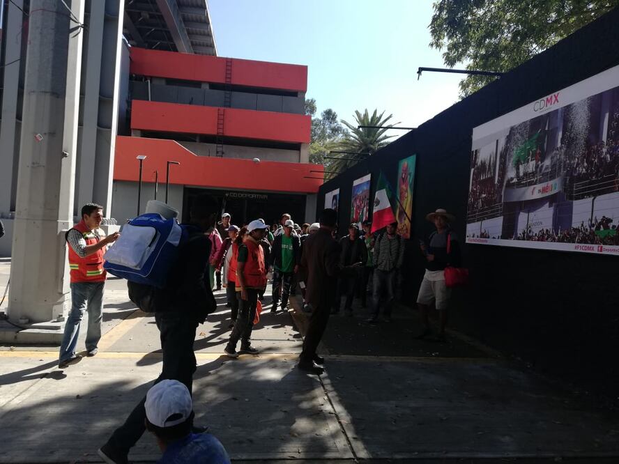Caravana de migrantes en la Ciudad Deportiva. Foto: Teresa Moreno / EL UNIVERSAL 