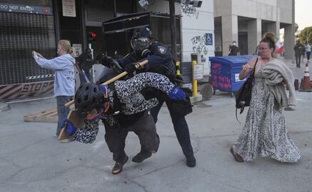 Estos son los videos de la redada contra migrantes en Los Ángeles, California; manifestantes resisten con bloqueos