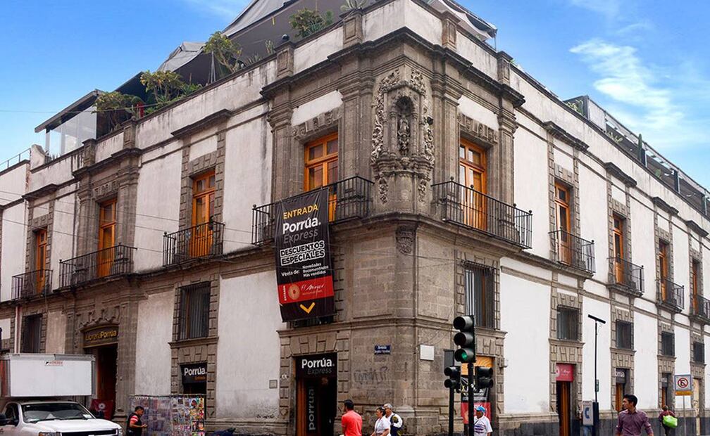 El restaurante El Mayor se ubica en la terraza de la librería Porrúa, en el Centro Histórico de CDMX, / Foto: web El Mayor.