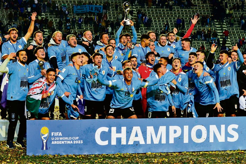 Campeones sub 20. Uruguay se convirtió en campeón del mundo del torneo de fútbol sub-20 con un solo gol frente a la selección italiana en el Estadio Único de La Plata, Argentina.. Foto Darwin Borrelli/El País