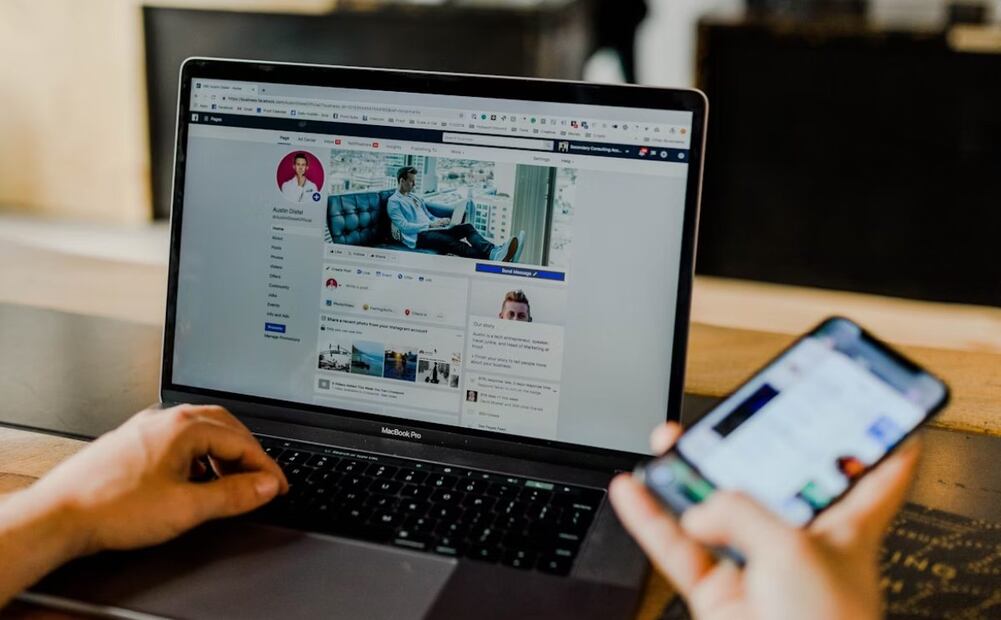 Facebook castigará a quienes roban contenido de otros. Imagen: Unsplash