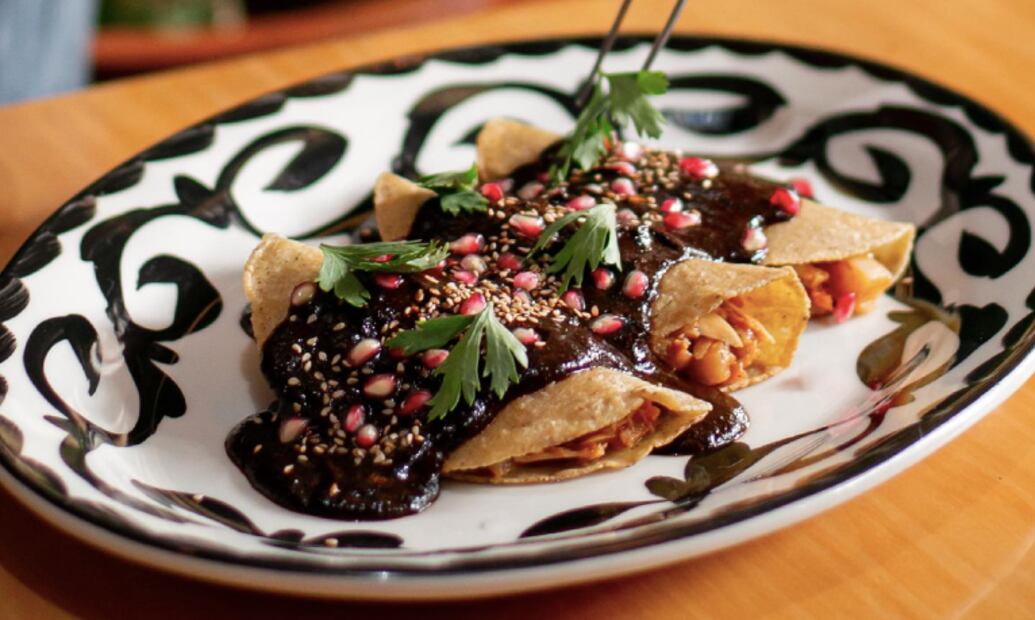 Enchiladas Agustinas del chef Ángel Vázquez. Foto: Especial