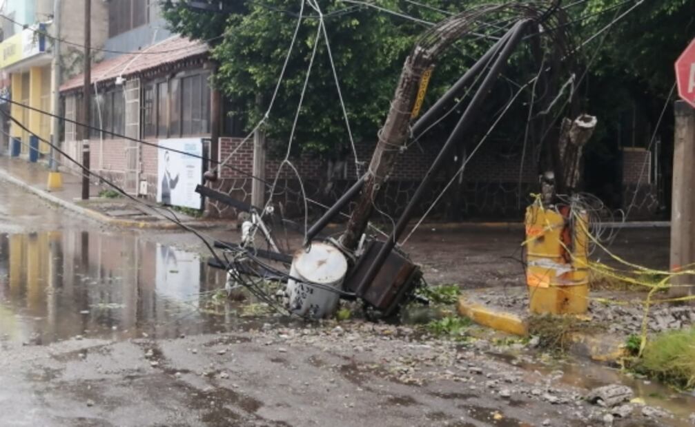 Huracán “Pamela” deja árboles caídos y sin servicio eléctrico a 4 municipios de Sinaloa
