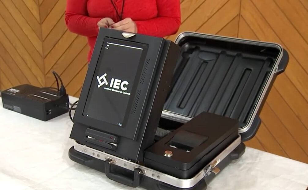 Urna electrónica del Instituto Electoral de Coahuila, desarrollada por el OPLE del estado. Foto: Especial