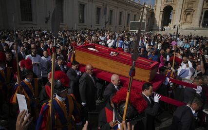 Papa Francisco: miles de personas le dicen adiós en la Basílica de San Pedro; sigue en vivo la despedida del Pontífice