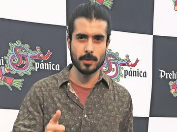 J. A. Bichir entra al mundo que le prohibieron de niño