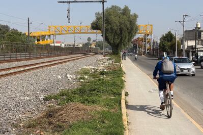 Tiene apenas 2 años ciclovía que será demolida por Tren México–Querétaro