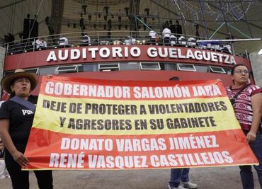 Durante Guelaguetza, mujeres exigen a Salomón Jara atención a sus demandas por violencia contra mujeres