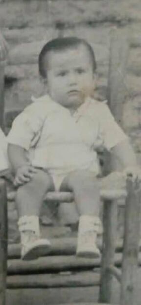 Ella es la hija de Félix Salgado Macedonio, quien podría sustituirlo como candidato