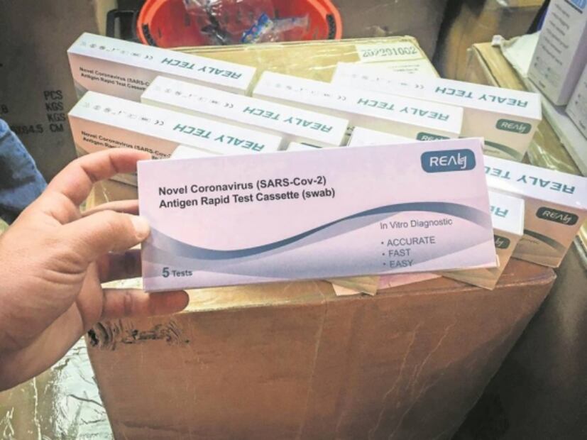 Ofrecen pruebas de Covid-19 hasta en puestos del Centro de la CDMX pese a advertencias