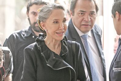 Urge a Florinda vender casa de Chespirito