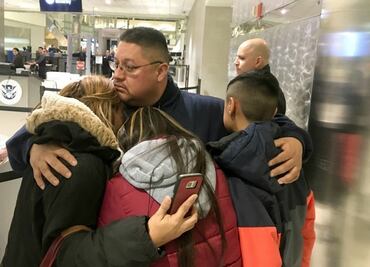 Deportan a mexicano tras vivir 30 años en EU; su familia está "devastada"