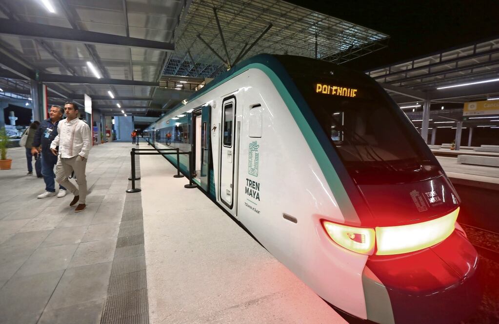 Analistas consideran que el subsidiar los servicios de transportación no garantiza que los recursos públicos sean aprovechados por la población más vulnerable. Foto: Alonso Cupul / EFE