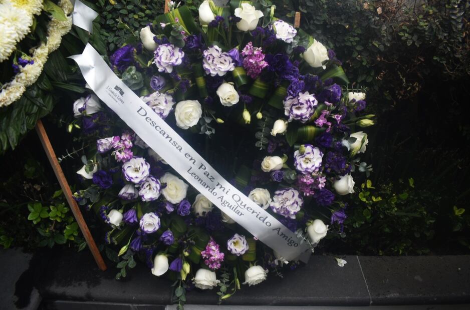 Leonardo Aguilar, hijo de Pepe Aguilar, envió un arreglo de flores a Maribel Guardia.
Foto: EL UNIVERSAL / Armando Pereda Maldonado