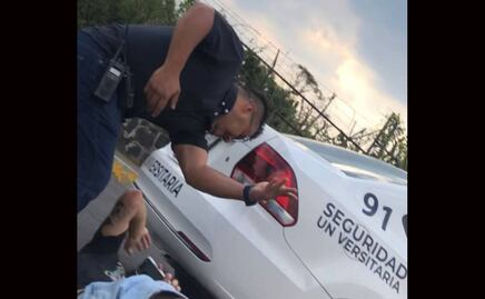 VIDEO. Captan a guardia de seguridad de la UNAM agrediendo a estudiante