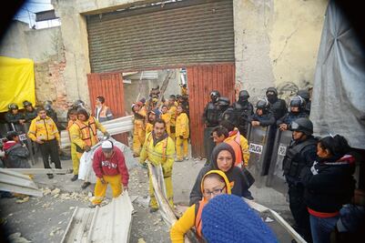 Desalojo pacífico de 40 familias de predio de Tepito