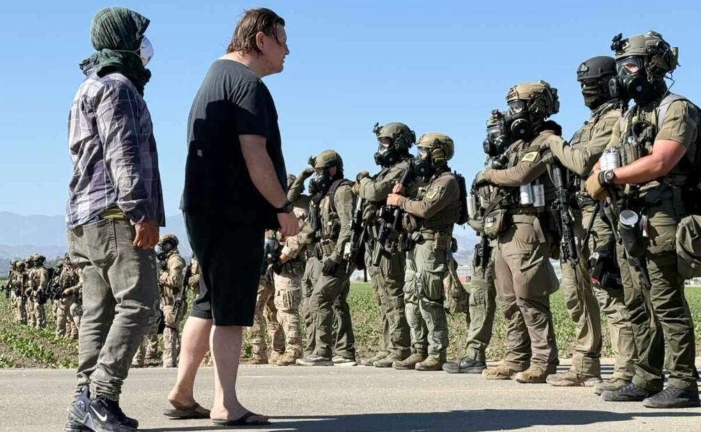 ICE inicia redadas en un campo agrícola. (10/07/25) Foto: AP