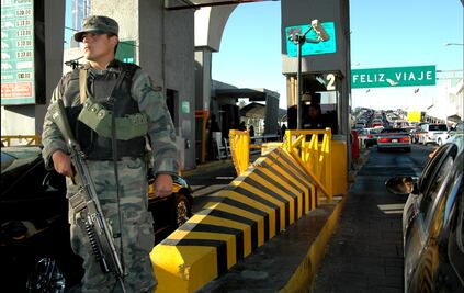 Ejército y Marina acuerdan con Comando Norte de EU cooperación en seguridad fronteriza