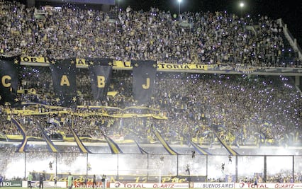 Afición de Boca Juniors protesta por venta de boletos para Libertadores