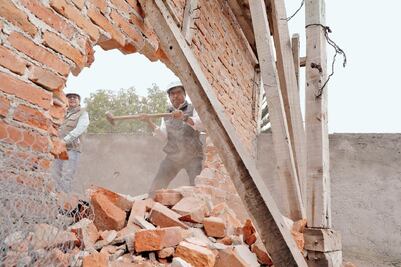 Suman 17 derribos de obras irregulares