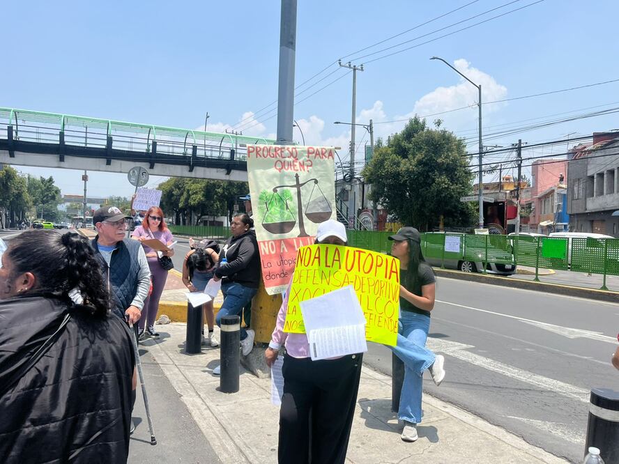 Vecinos de Xochimilco rechazan la construcción de una Utopía en un Centro Deportivo que es usado por los habitantes. (Foto: especial)