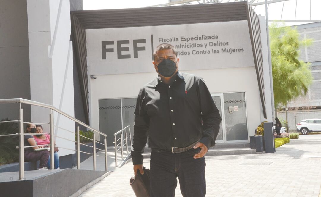  Mario Escobar, padre de Debanhi, aseguró que la gente “ya está cansada de tanta impunidad” y pidió la renuncia del fiscal estatal, Gustavo Guerrero, para que llegue alguien competente al cargo.