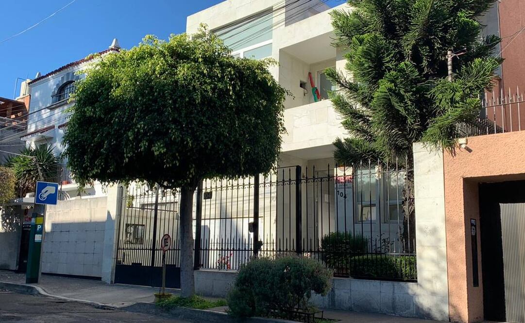 Aspecto de la embajada de Bolivia en México este lunes 30 de diciembre (Foto: Alejandra Canchola/EL UNIVERSAL)