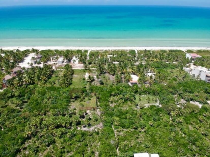 El Cuyo, la playa escondida de Yucatán con un mar de color turquesa