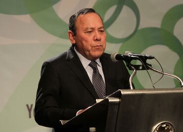 Habría extraordinario si no se resuelve desafuero: Zambrano