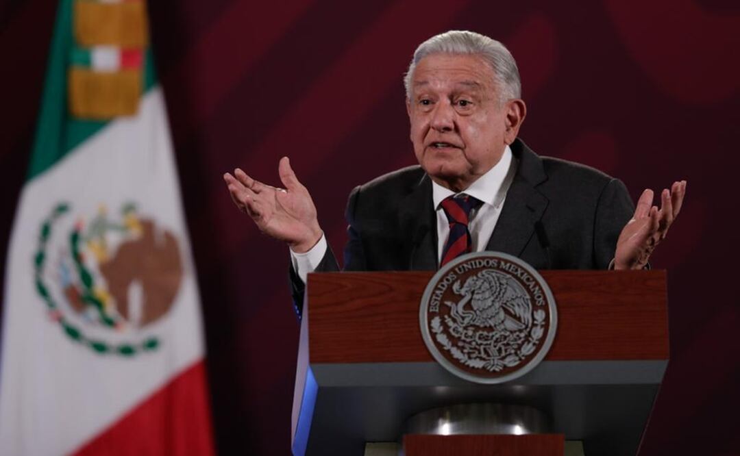Conferencia mañanera que encabeza el presidente Andrés Manuel López Obrador en el salón Tesorería de Palacio Nacional. FOTO: DIEGO SIMÓN SÁNCHEZ