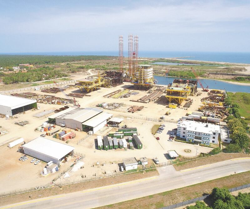 Doce empresas están contratadas por Pemex para la construcción de la nueva refinería ubicada en Dos Bocas, Tabasco. Foto: ARCHIVO EL UNIVERSAL