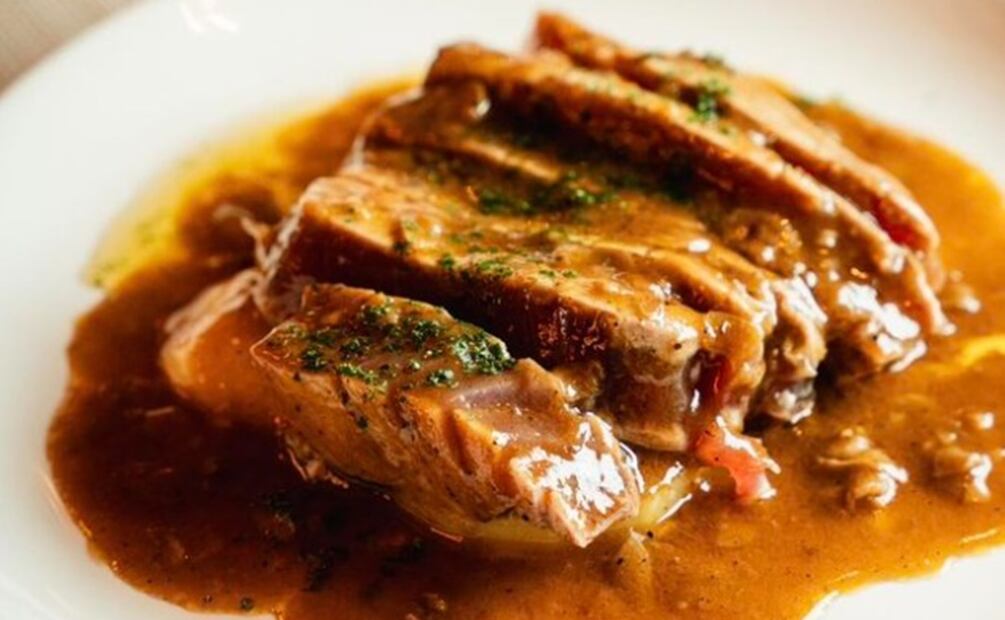 Atún al ajillo del restaurante Bulla. Foto: Cortesía