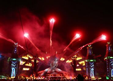 Tiesto y Martin Garrix encabezan el cartel del EDC 2025