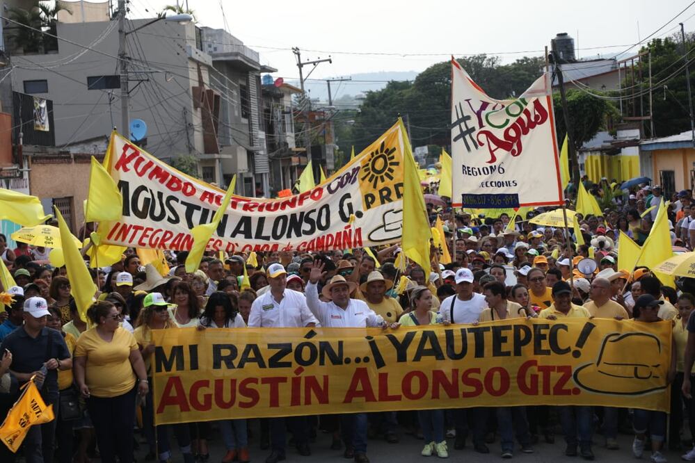 Rodrigo Gayosso Cepeda acudió al arranque de la campaña de Agustín Alonso y Melissa Montes de Oca (Foto: Especial)