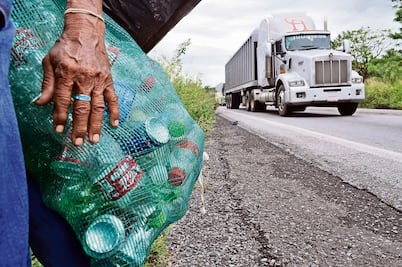 “Tengo la casa llena de botellas”