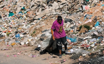 "Inalcanzable" erradicar la pobreza para 2030: Banco Mundial; el 44% de la población vive con menos de 6.85 dólares al día