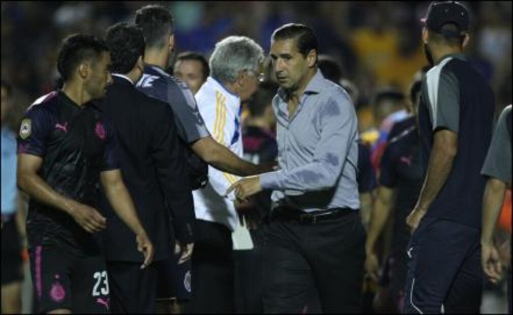 Todo lo que sucedió después del pitazo final del Tigres 1-0 Chivas