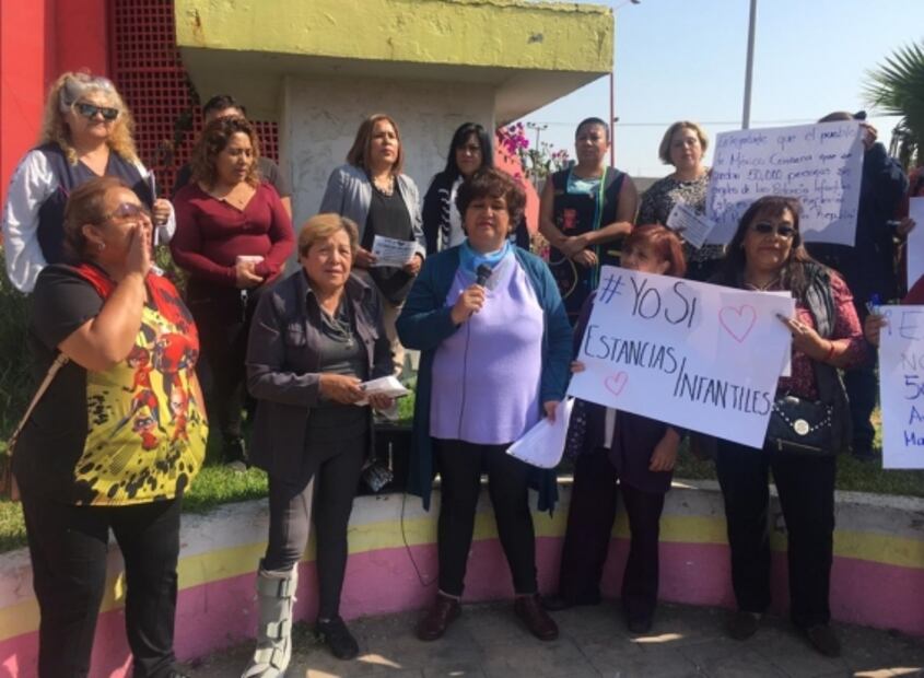 Protestan contra cierre de estancias infantiles en Neza