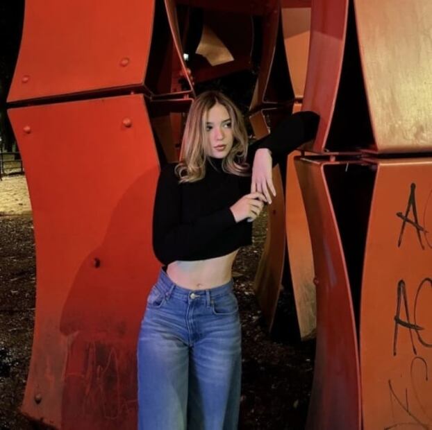 Hija de Andrea Legarreta tiene los jeans más cool de la temporada