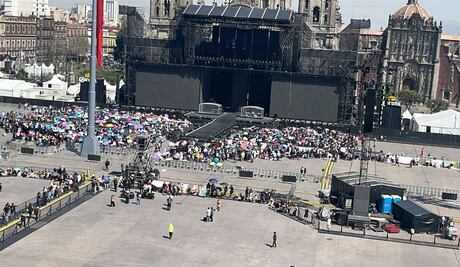 Fans ya esperan a Shakira en el Zócalo; autoridades llaman a llegar con tiempo y mantenerse hidratados
